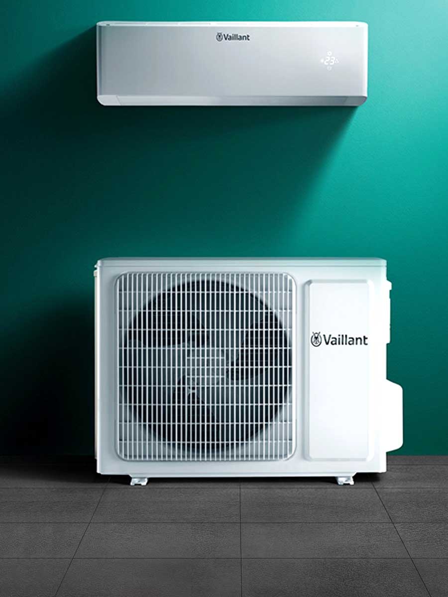 Vaillant climaVAIR airconditioning binnen- en buitenunit in een showroom