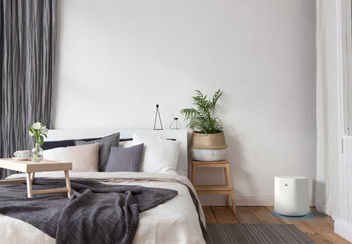 Een Fractal Energy batterij in een slaapkamer