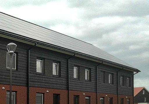 Zonnepanelen op rustieke woningen