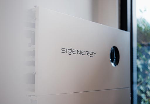 Sigenergy SigenStor thuisbatterij in een gang