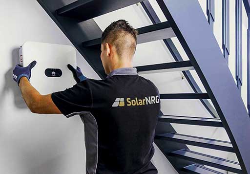 SolarNRG installateur installeert Huawei omvormer
