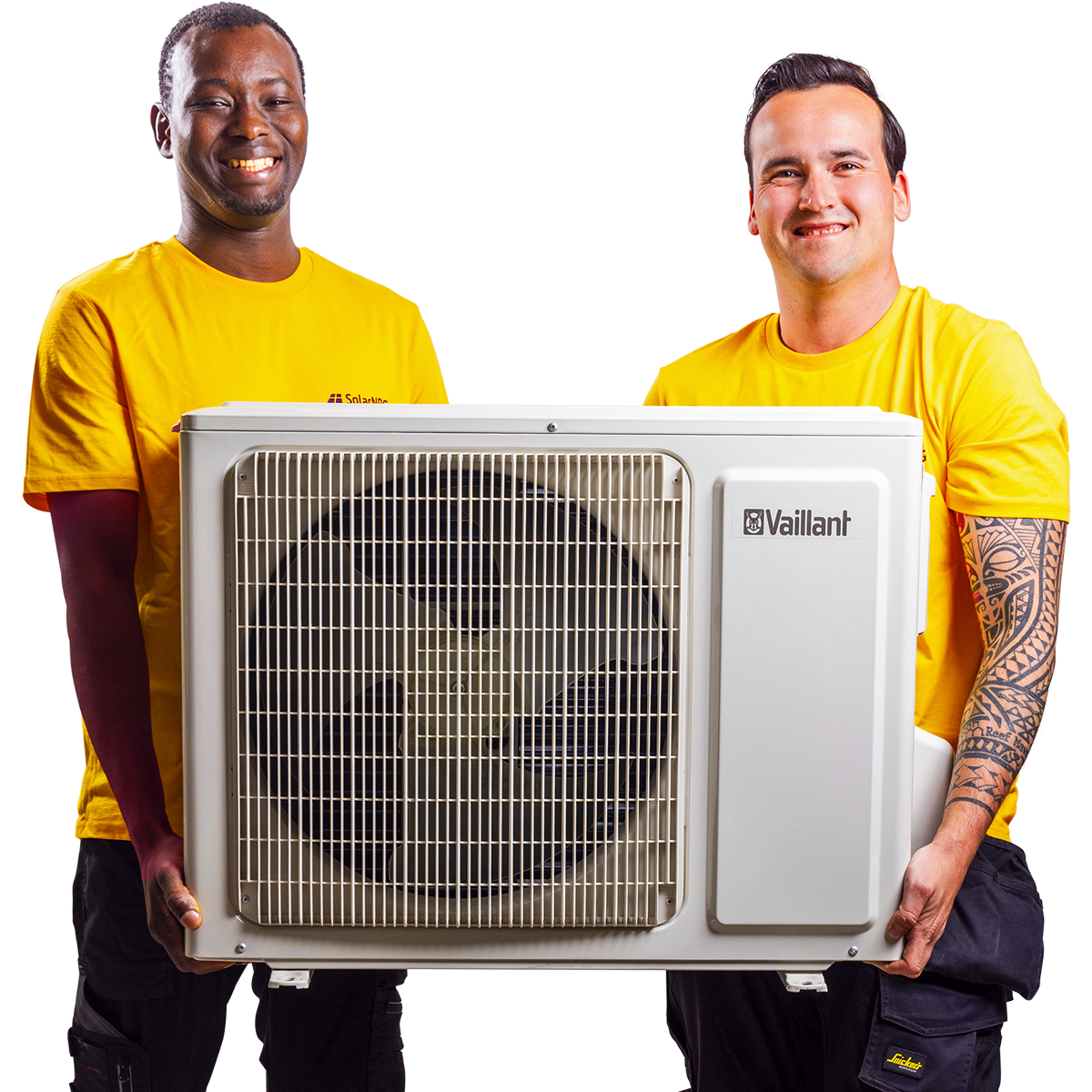 SolarNRG warmtepomp monteurs met een Vaillant warmtepomp buitenunit